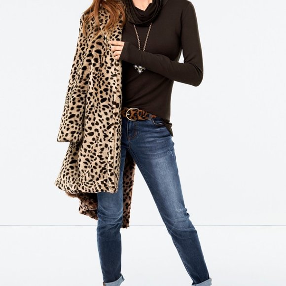 CAbi Tops - Cabi Turtle Tee Brown Size M NWT